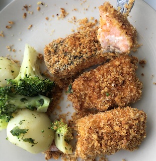 Baked_fish_nugget_meal