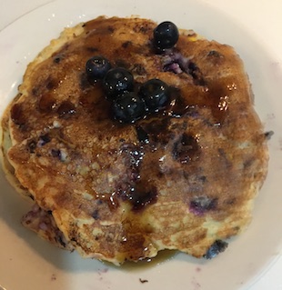 Blueberry pancake with toppings