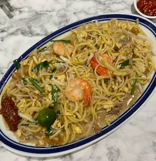 assets/img/Tun-Xiang-Hokkien-Mee-Changi-Jewel-1.webp
